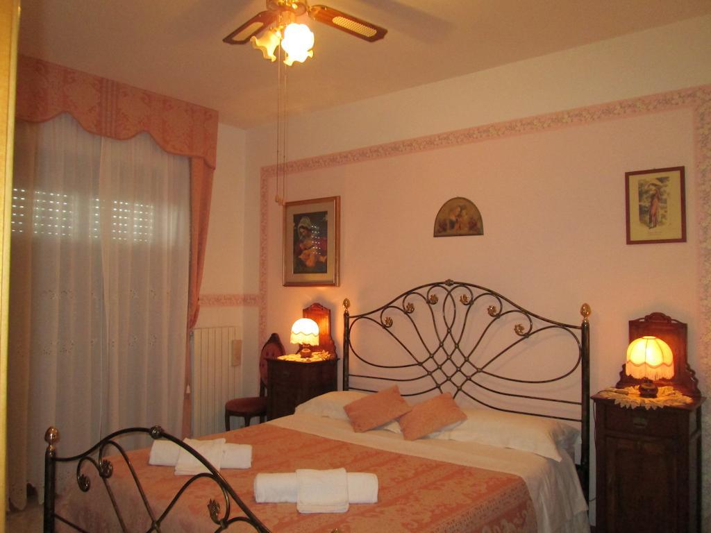 B&B Le Begonie Ascoli Piceno Habitación foto