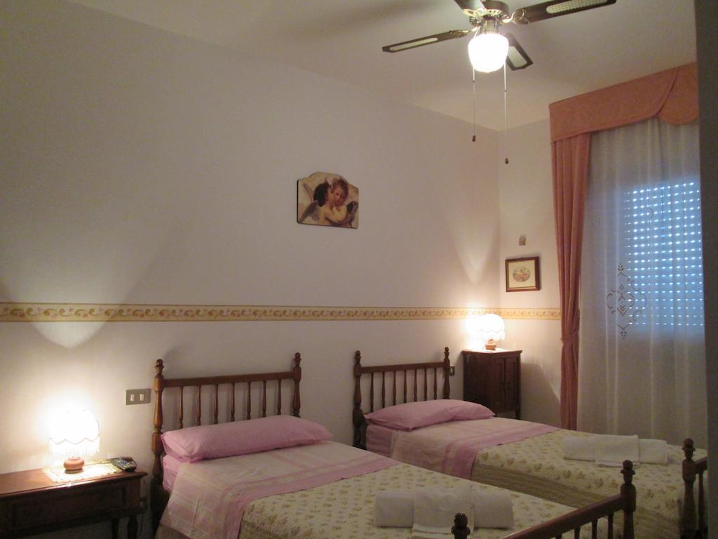 B&B Le Begonie Ascoli Piceno Habitación foto