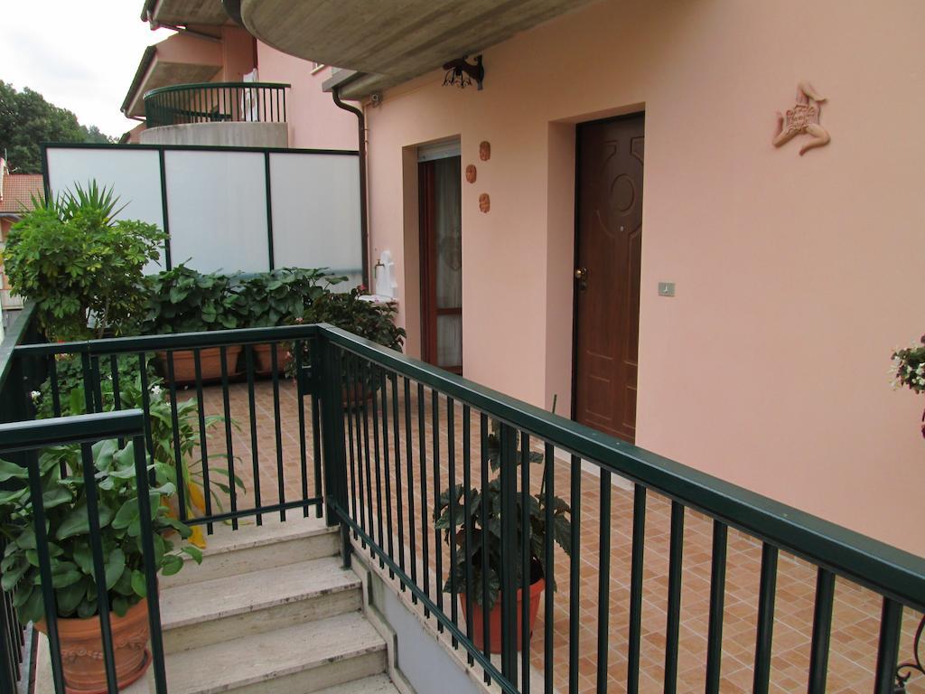 B&B Le Begonie Ascoli Piceno Habitación foto