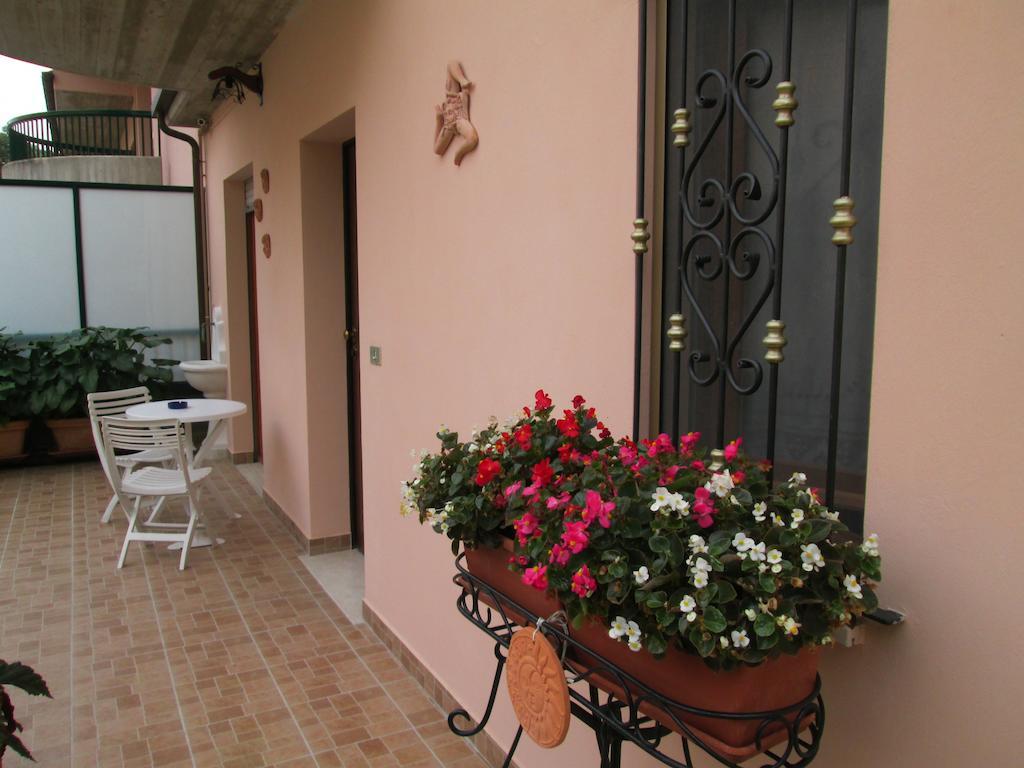 B&B Le Begonie Ascoli Piceno Habitación foto